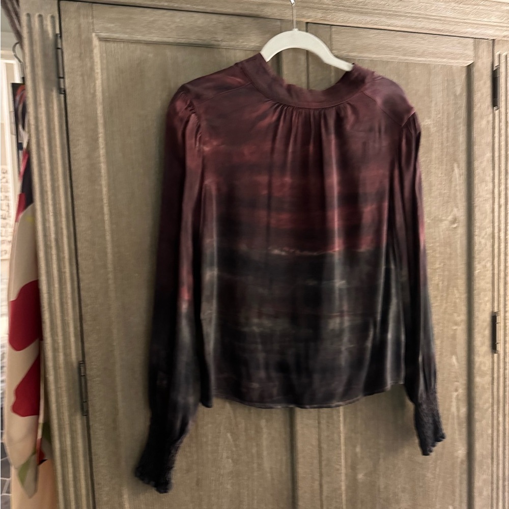 Cloth & Stone Burgundy and Black Ombre Blouse